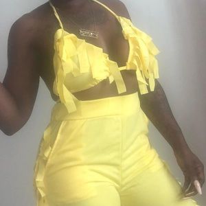 Colors yellow and black available